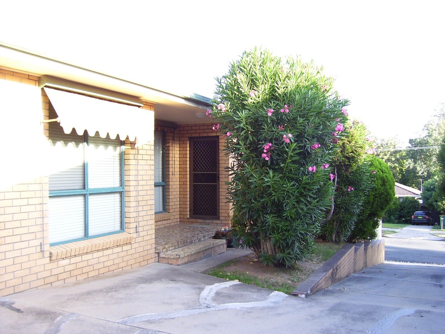 2 bedrooms Apartment / Unit / Flat in 1/390 Woodstock Court EAST ALBURY NSW, 2640