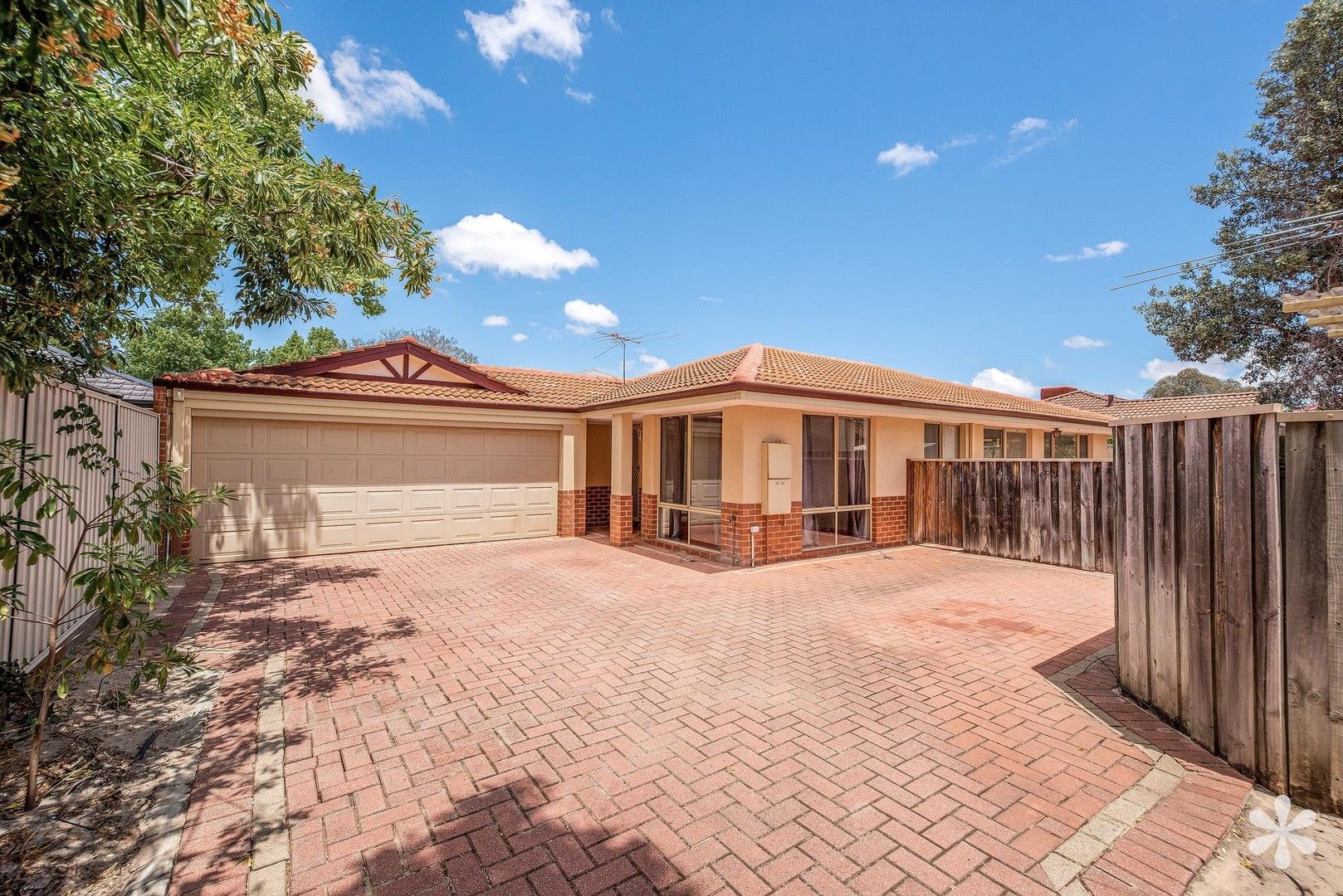 3 bedrooms Duplex in 4A Cambus Court RIVERTON WA, 6148