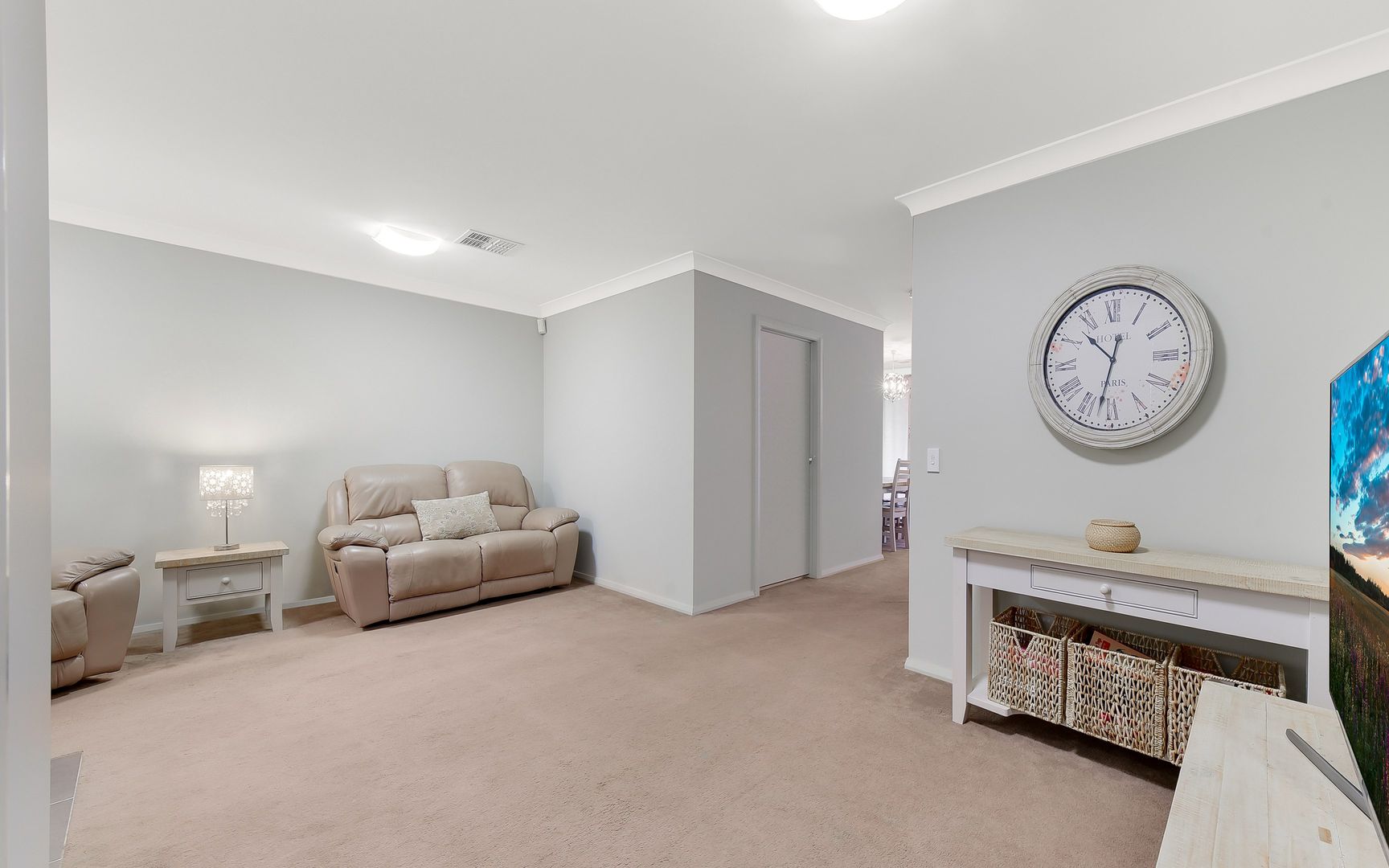 18 Mariner Street, Glenfield NSW 2167, Image 2