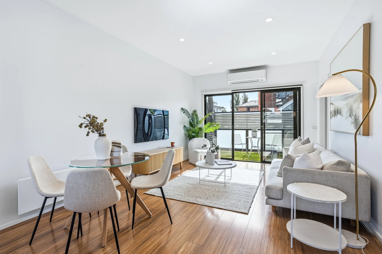 Additional image 2 of 2/92 Cowper Street, Footscray VIC 3011