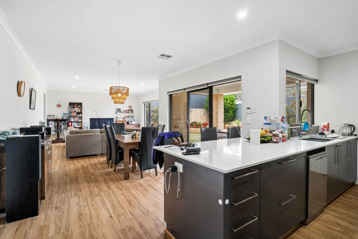 Additional image 4 of 30 Dragonfly Boulevard, Lakelands WA 6180