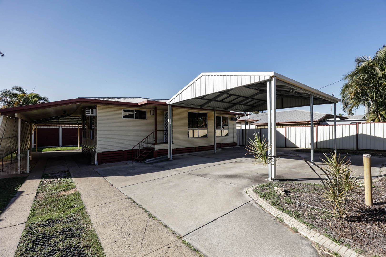 21 Leichhardt Drive, Moranbah QLD 4744, Image 2