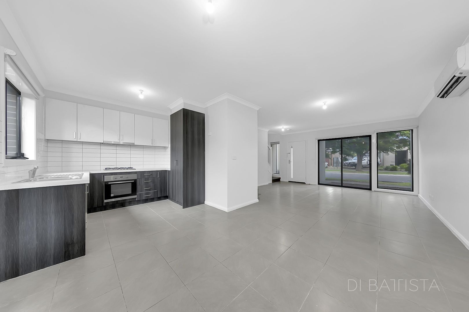 19 Huntingfield Street, Craigieburn VIC 3064, Image 2