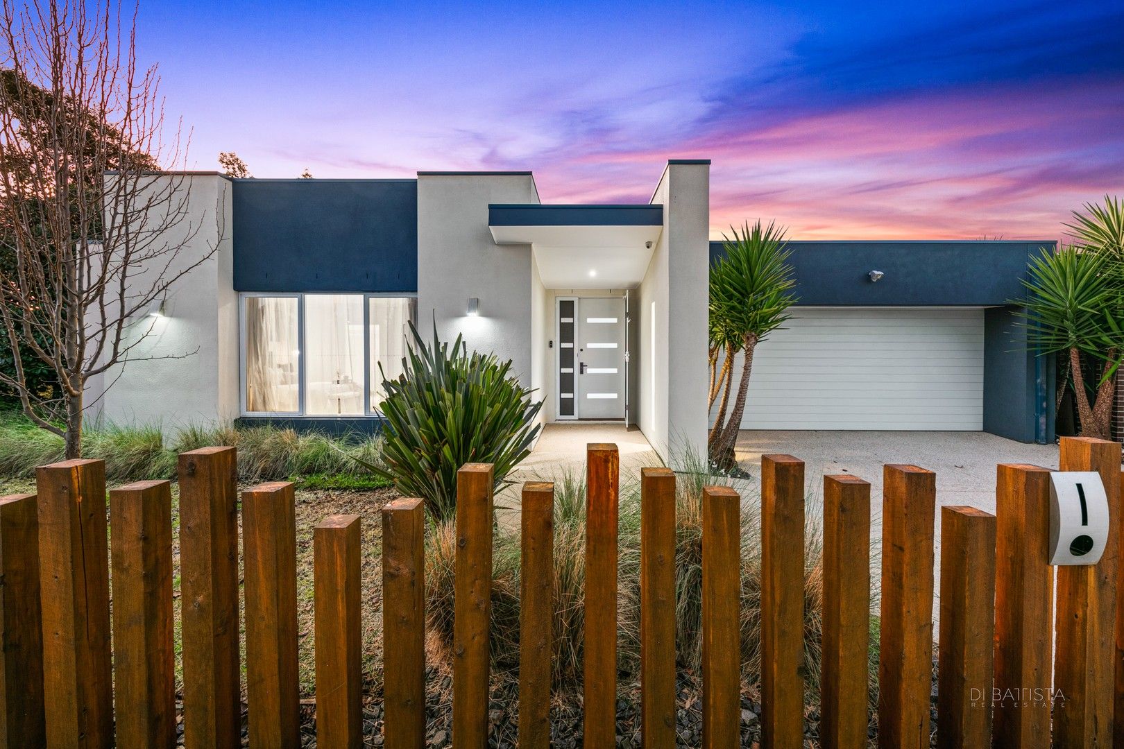 4 bedrooms House in 1 Riverway View CRAIGIEBURN VIC, 3064