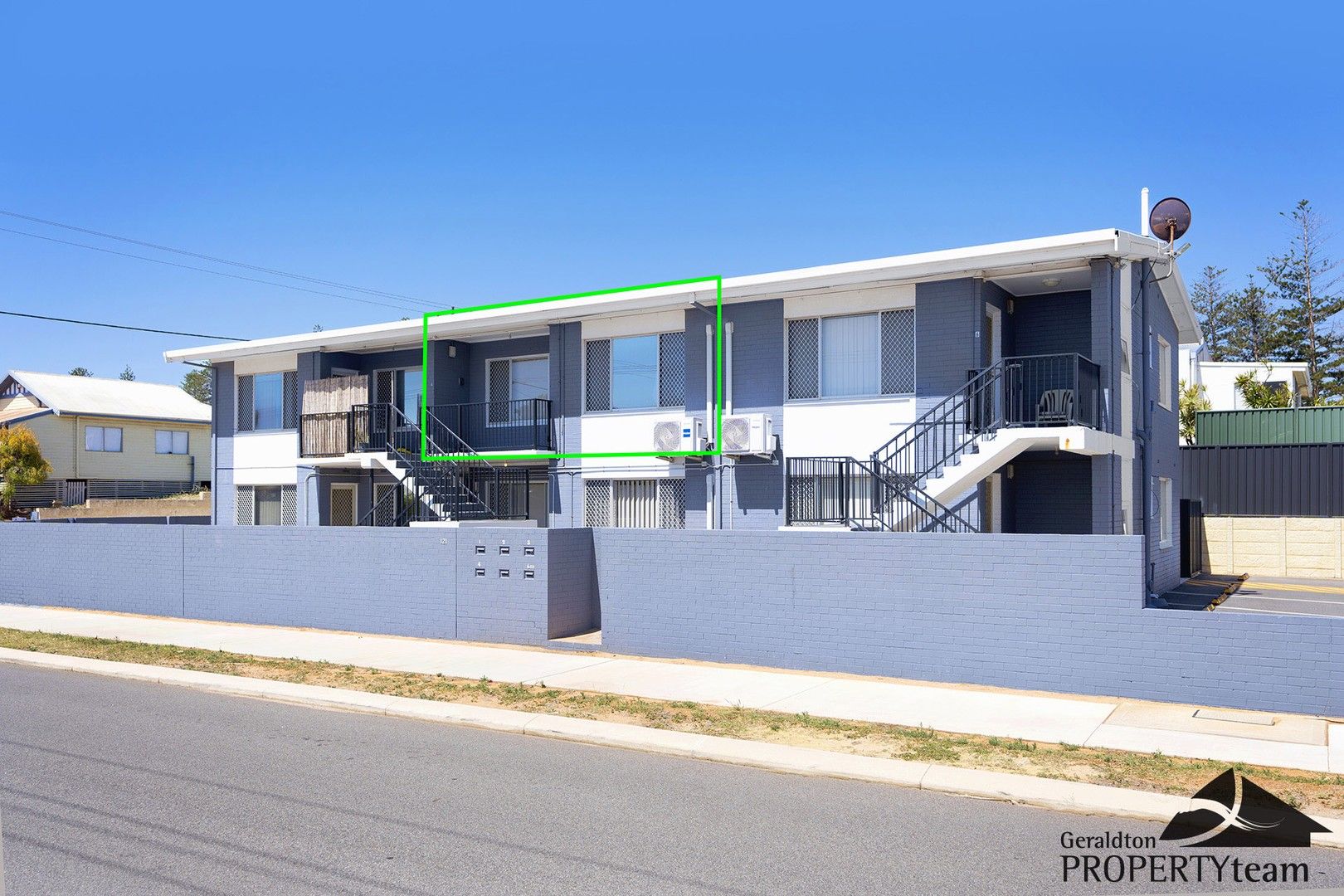 2 bedrooms Apartment / Unit / Flat in 4/121 Gregory Street BEACHLANDS WA, 6530
