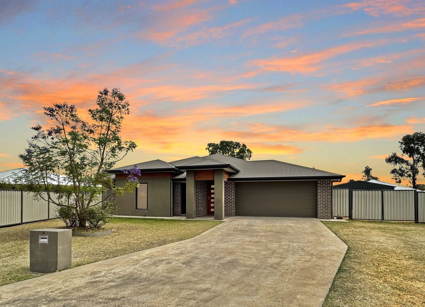 5 Moore Court,, Chinchilla QLD 4413, Image 0