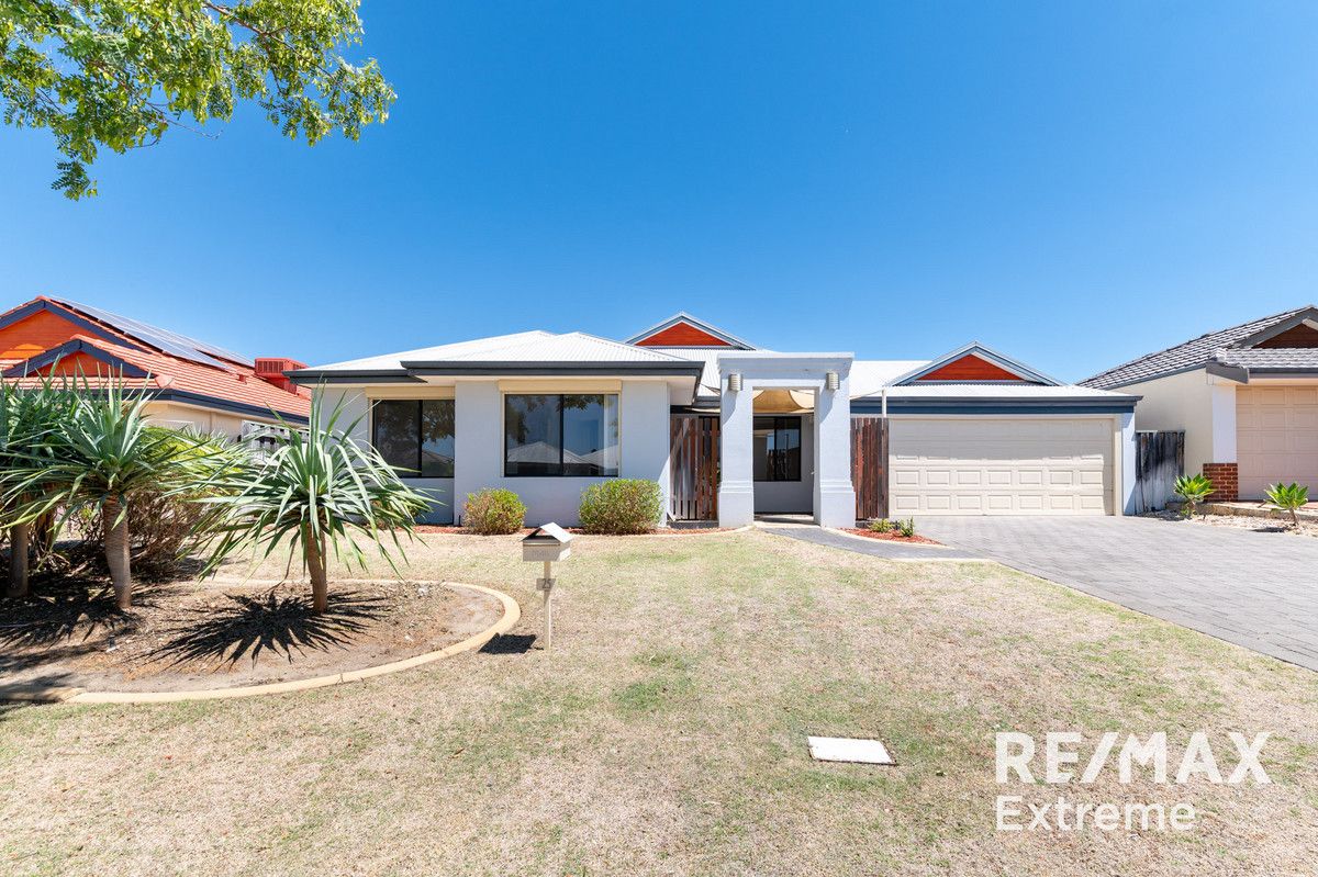 4 bedrooms House in 25 Alderley Close ELLENBROOK WA, 6069