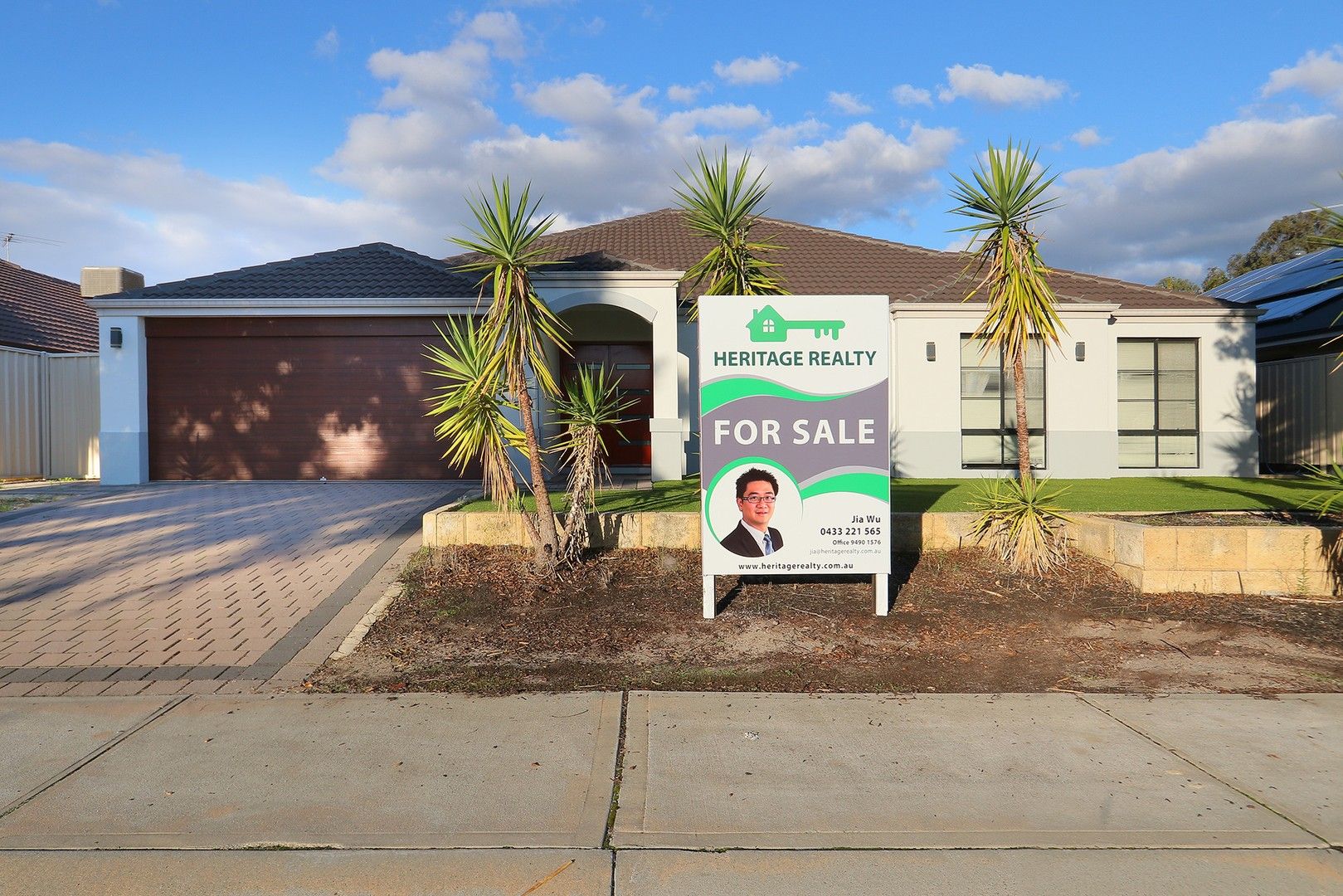 8 Blarney Place, Canning Vale WA 6155, Image 0