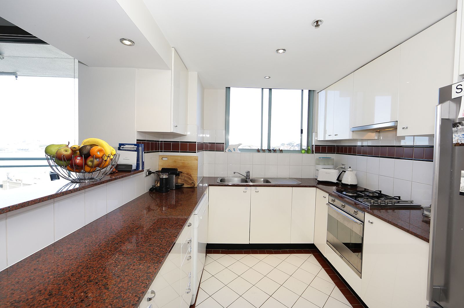 1 bedrooms Apartment / Unit / Flat in 19/110 Alfred Street MILSONS POINT NSW, 2061