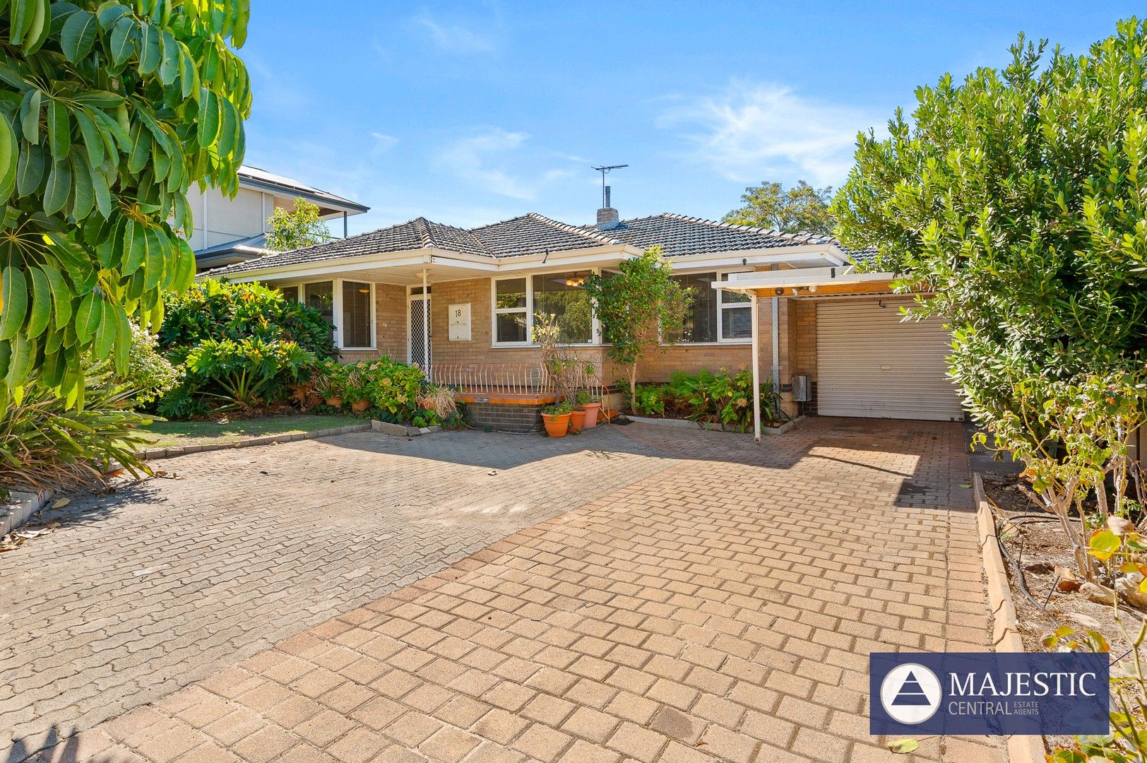 18 Glencoe Road, Ardross WA 6153, Image 0