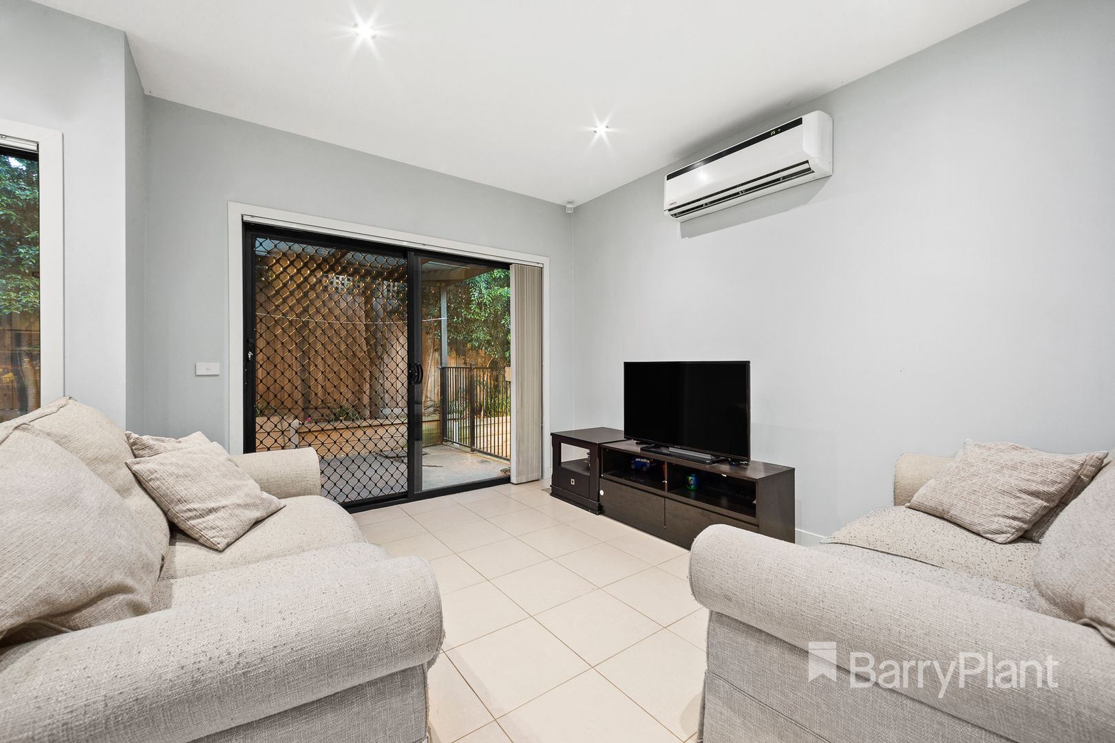 2/119 James Street, Templestowe VIC 3106, Image 2