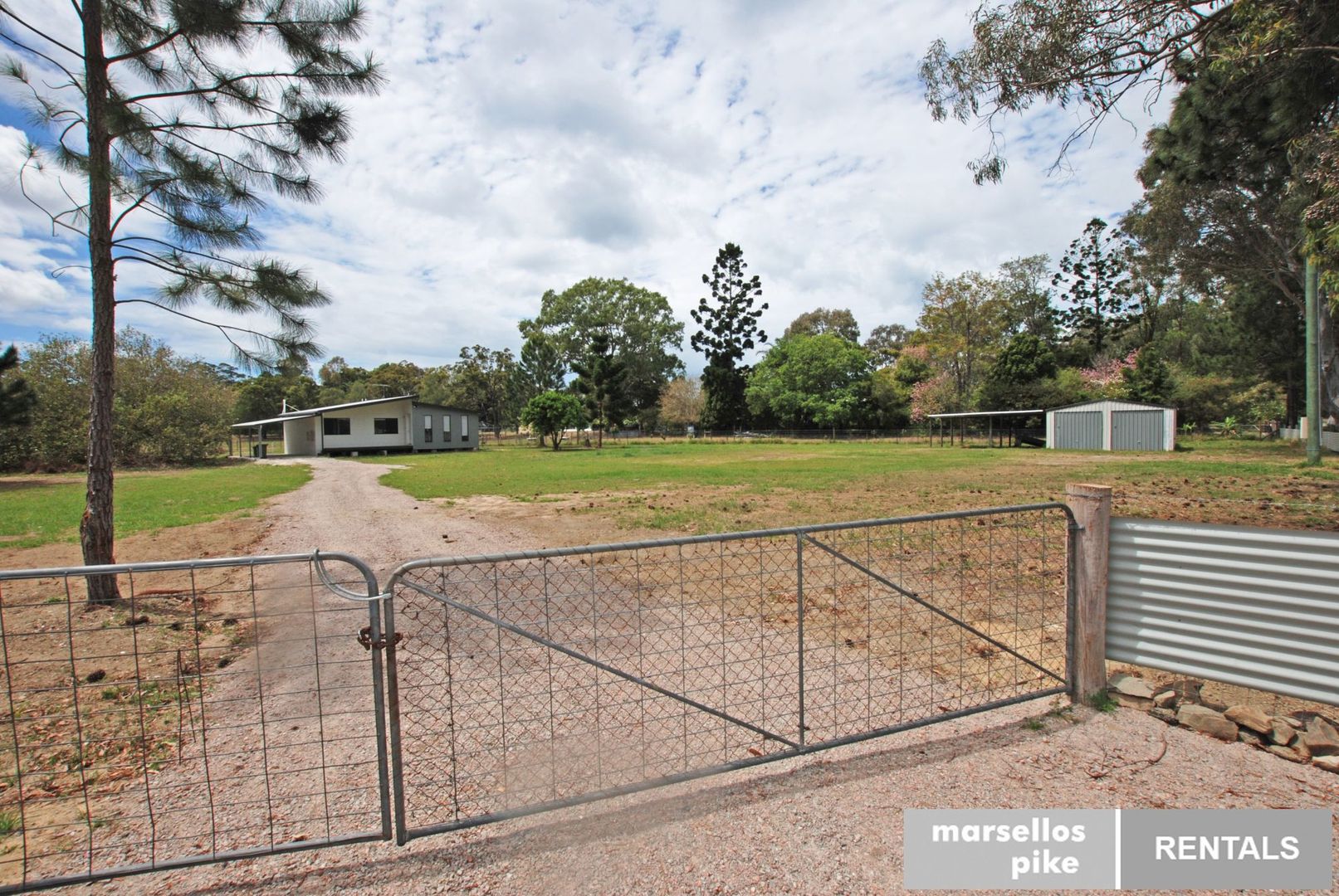 650 Beachmere Road, Beachmere Property History & Address Research