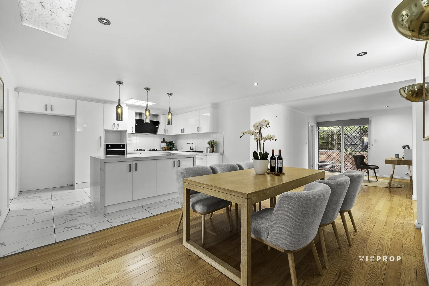 Additional image 2 of 9 Saxon Street, Doncaster VIC 3108