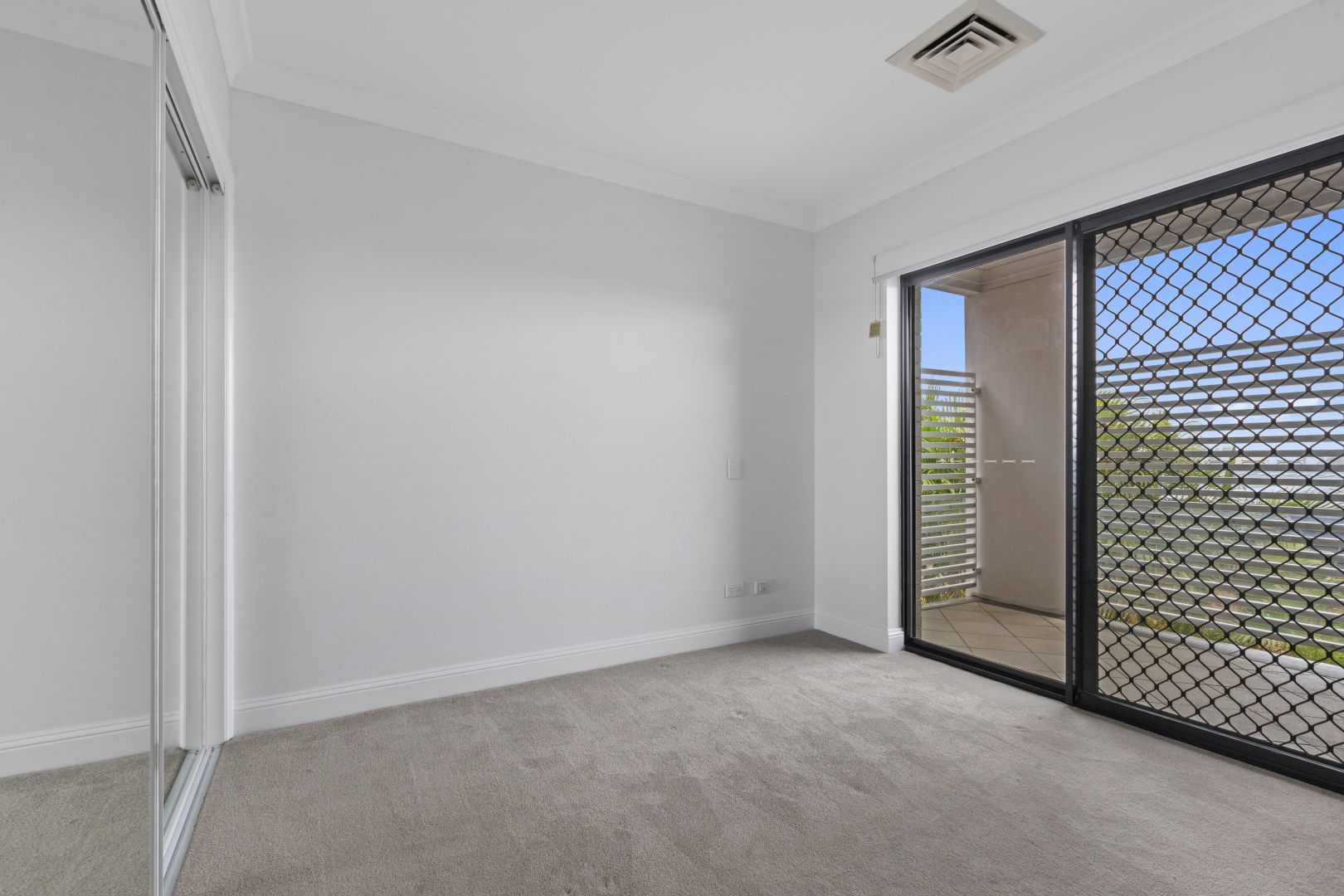 8/29 Riverview Ter, Indooroopilly QLD 4068, Image 1