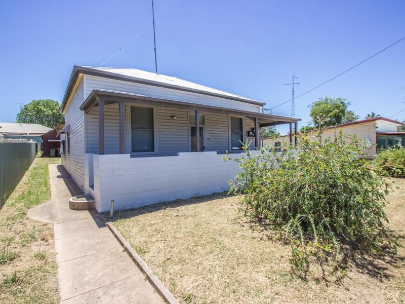 39 Grosvenor, Narrandera NSW 2700, Image 0