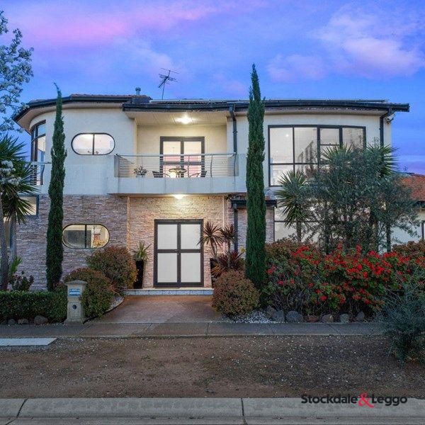 12 Marseilles Way, Point Cook VIC 3030, Image 1