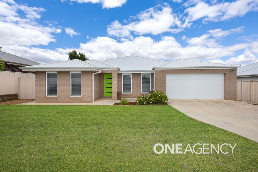 13 BARMEDMAN AVENUE, Gobbagombalin NSW 2650, Image 0