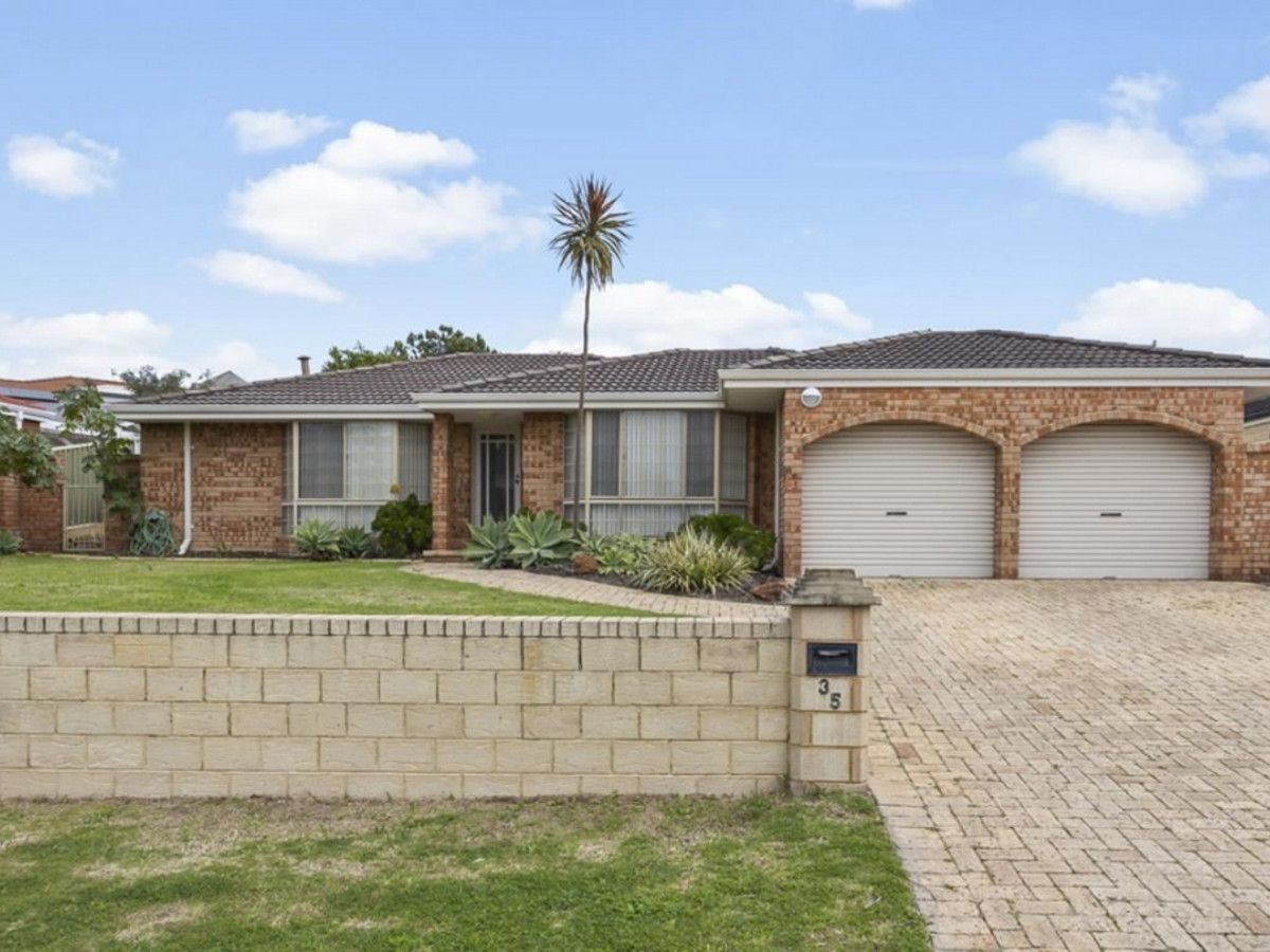 4 bedrooms House in 35 Constellation Drive OCEAN REEF WA, 6027