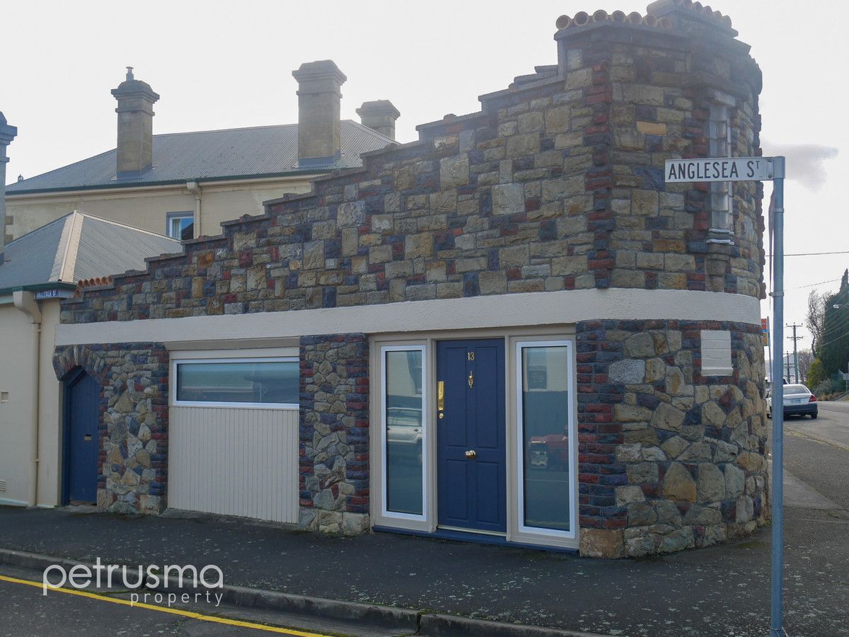 2 bedrooms House in 13 Anglesea Street SOUTH HOBART TAS, 7004