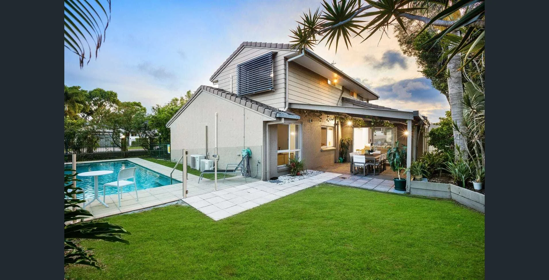 113 Santa Cruz Boulevard, Clear Island Waters QLD 4226