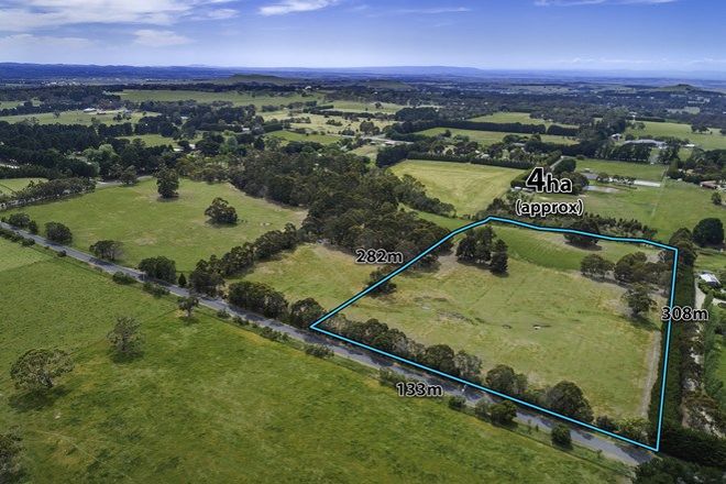 Picture of 3/43 Tweddle Road, GISBORNE SOUTH VIC 3437