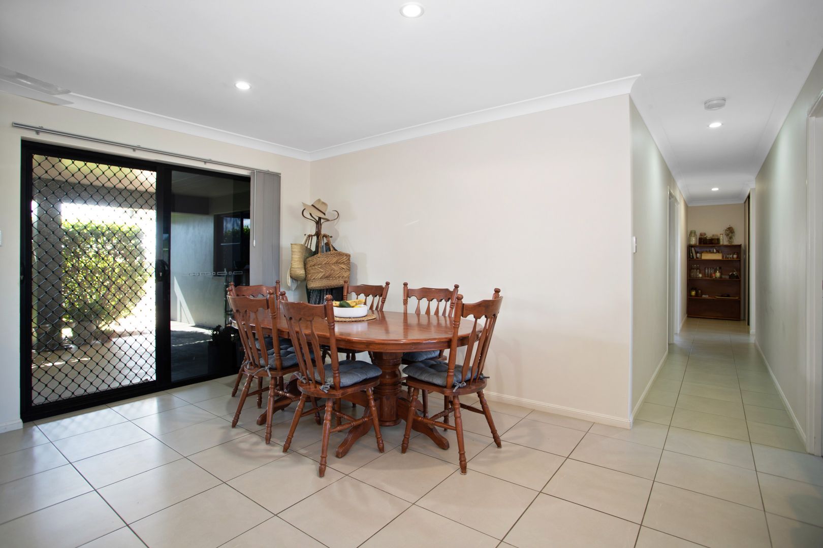 9 Hook Court, Sarina QLD 4737, Image 2