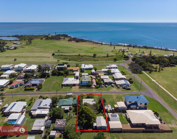 2 Mcgowan Street, Burnett Heads QLD 4670