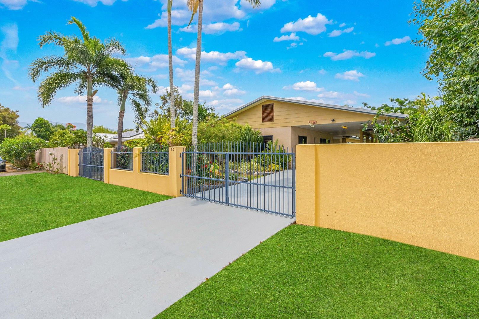 25 Allamanda Street, Cooya Beach QLD 4873, Image 0