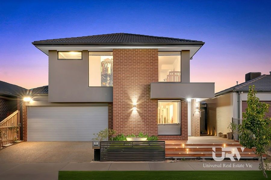 4 bedrooms House in 19 Chevery Street MICKLEHAM VIC, 3064