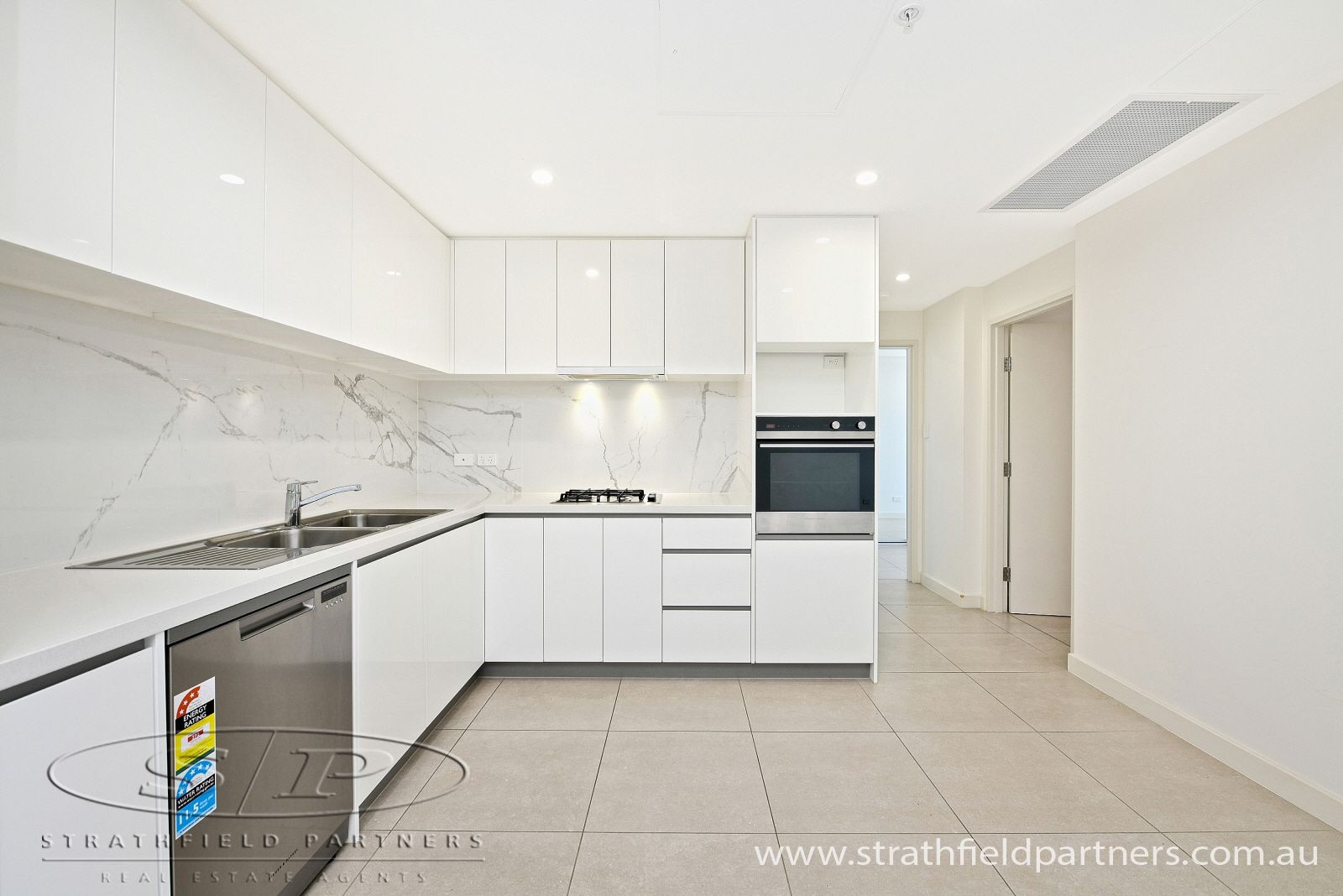 2 bedrooms Apartment / Unit / Flat in 601/8-14 Lyons Street STRATHFIELD NSW, 2135