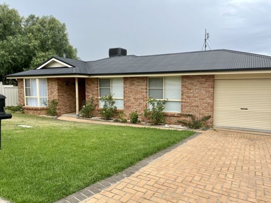 3 bedrooms House in 3 Dawson Close TAMWORTH NSW, 2340