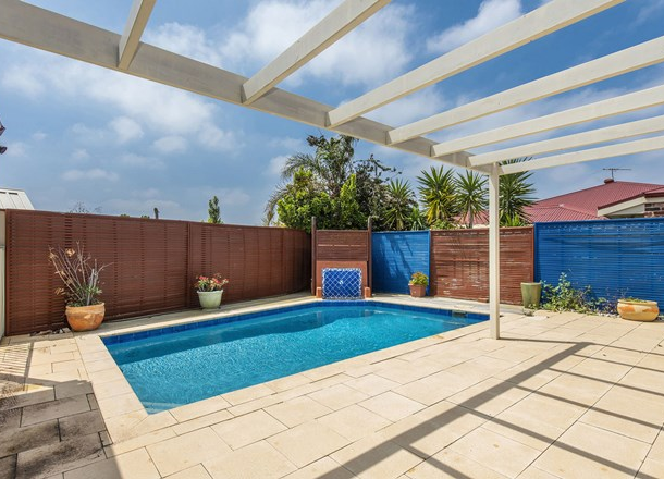 14 Regina Loop, Currambine WA 6028