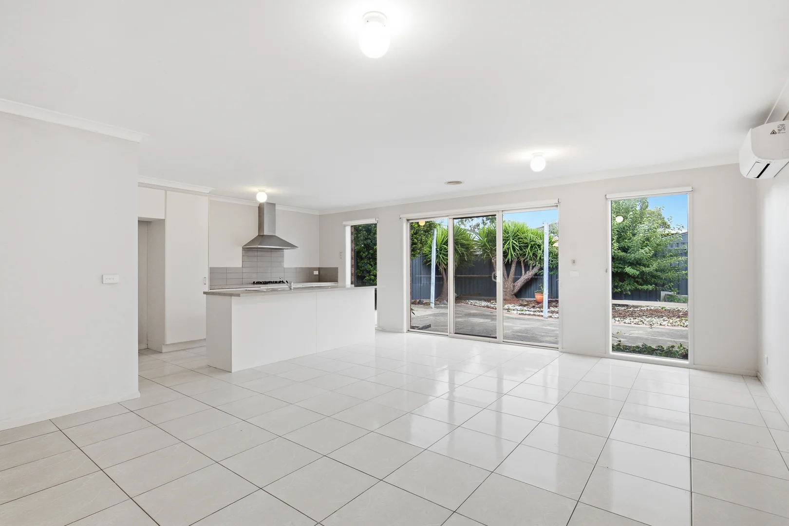 Additional image 6 of 31 Weavers Street, Manor Lakes VIC 3024