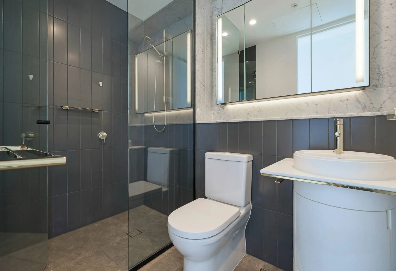 Additional image 5 of 8410/228 La Trobe Street, Melbourne VIC 3000