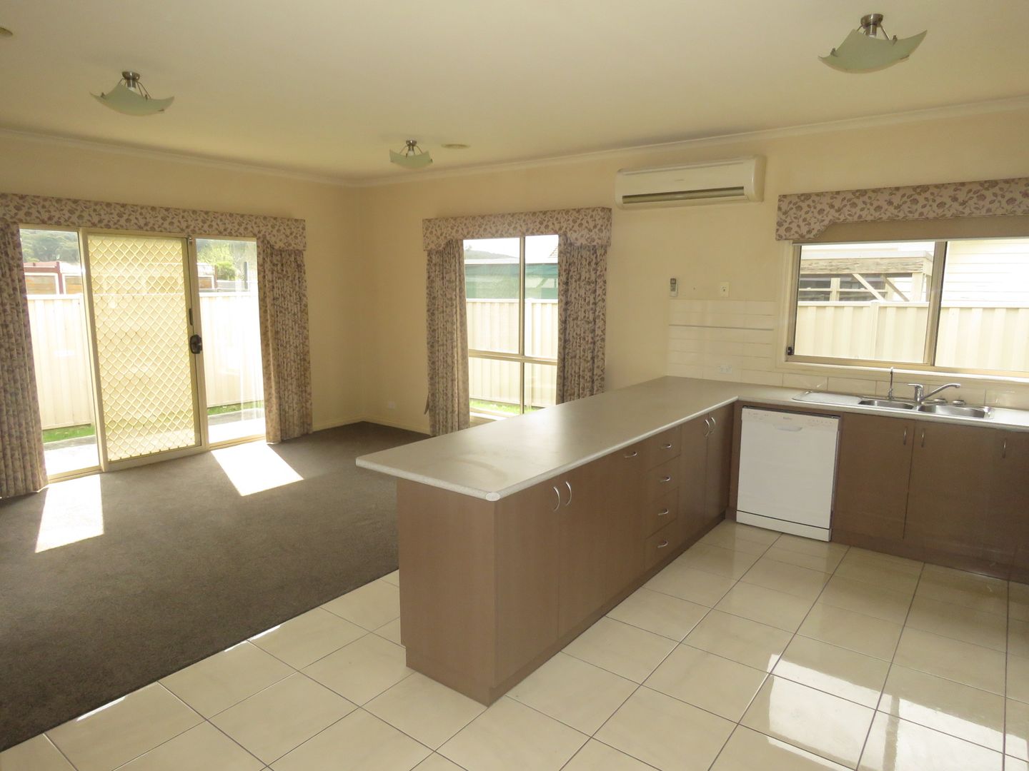 11 Water Street, Brown Hill VIC 3350, Image 2