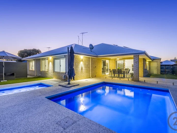 247 Peelwood Parade, Halls Head, WA, 6210