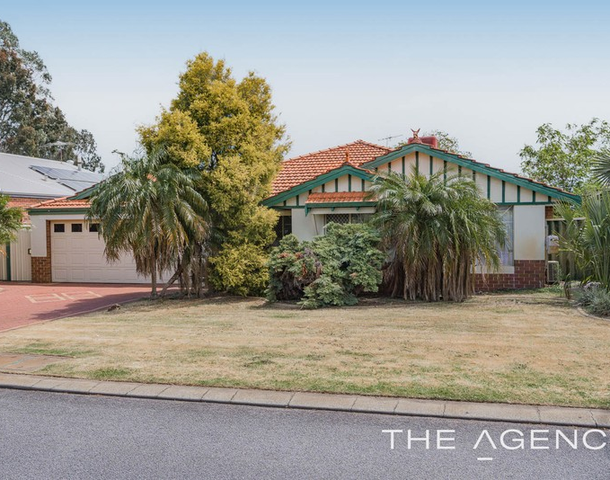 6 St Claire Gardens, Atwell WA 6164