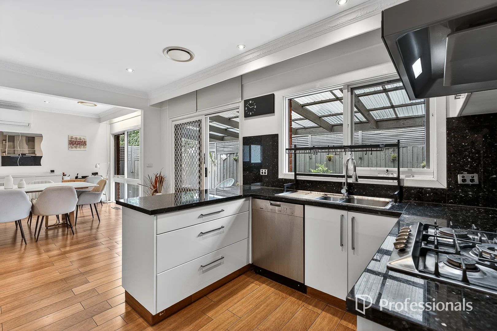 Additional image 3 of 1/16 Neville Street, Carnegie VIC 3163