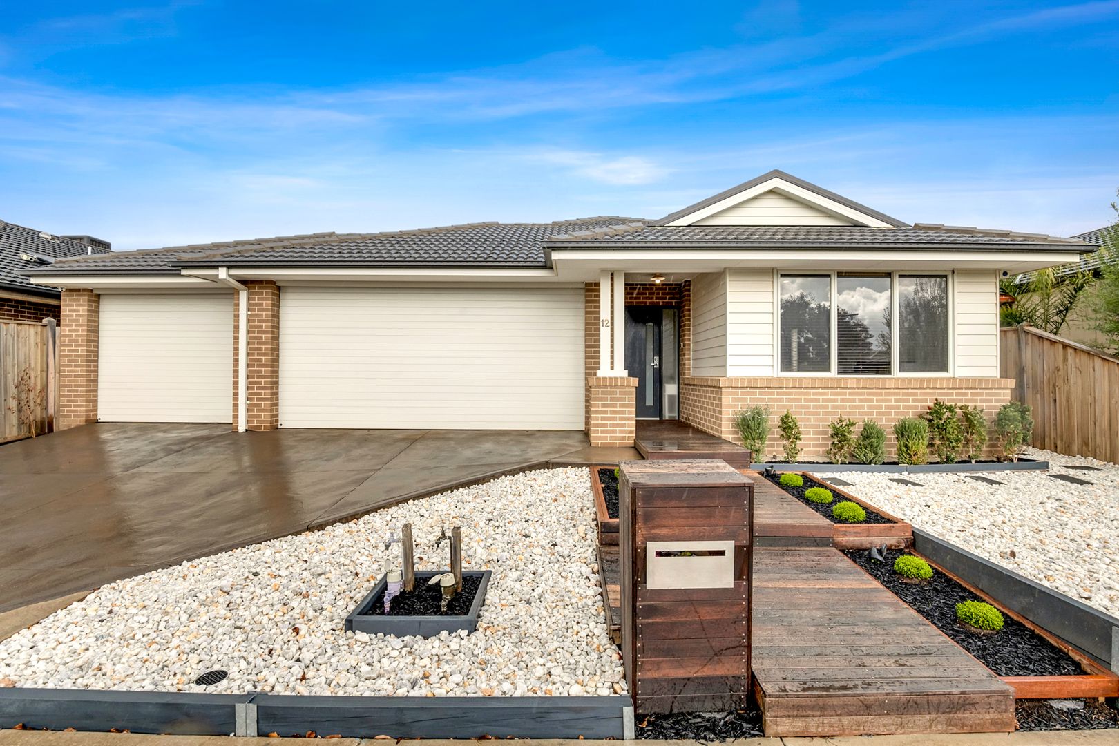 12 Enderby Drive, Mickleham Property History & Address Research Domain