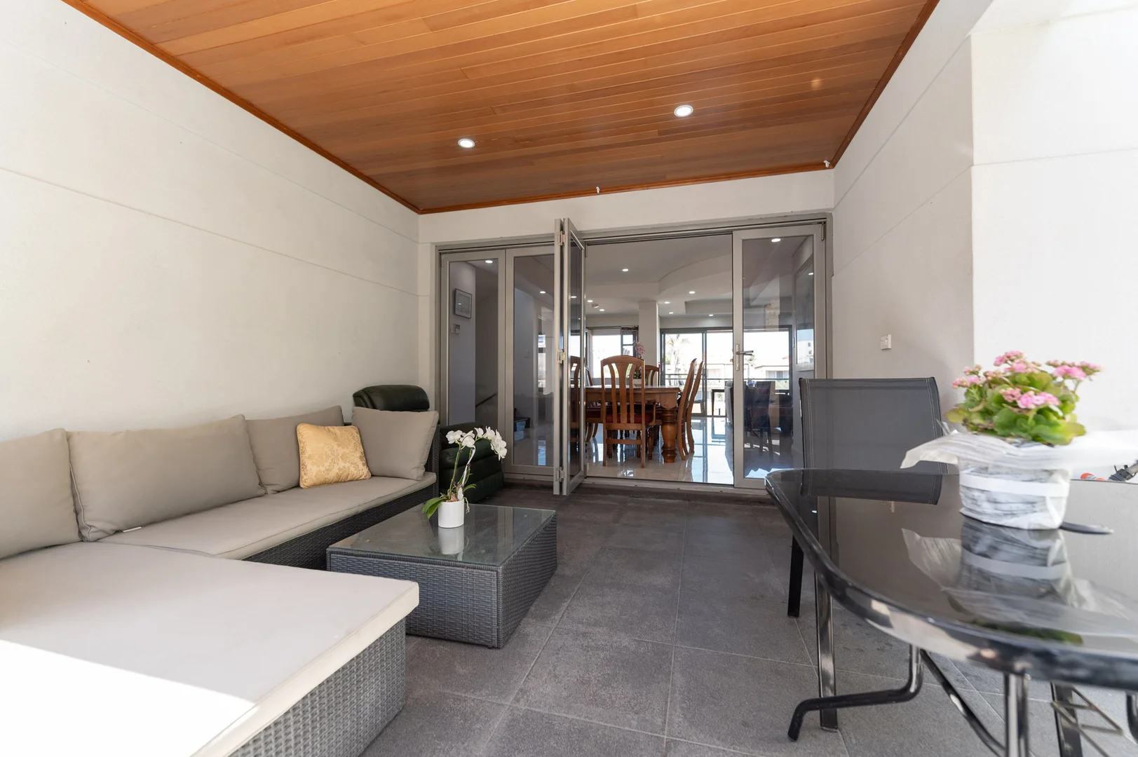 Additional image 19 of 20 Manning, Scarborough WA 6019