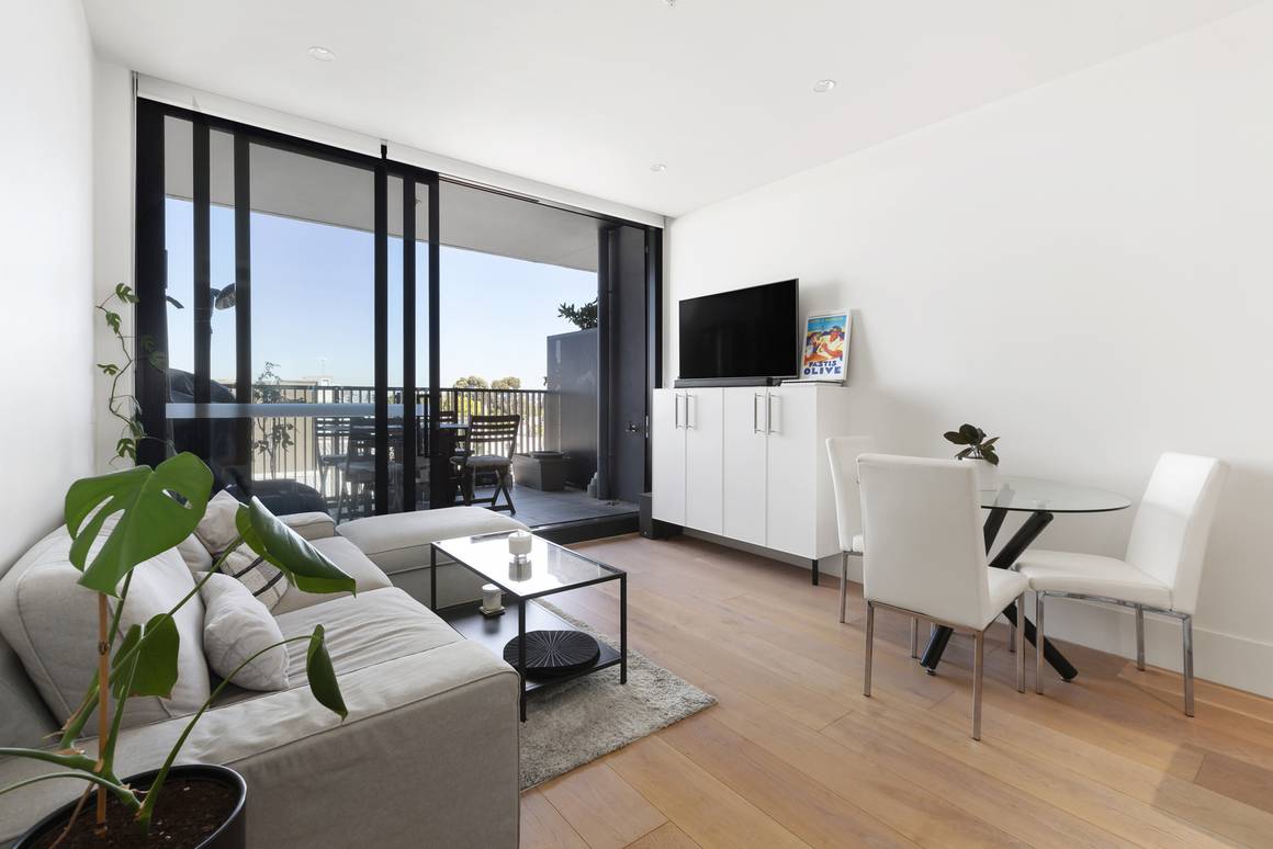 Picture of 205/525 High Street, PRAHRAN VIC 3181