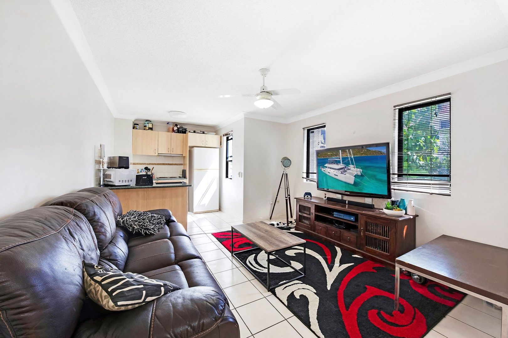 6/5 Loder Street, Biggera Waters QLD 4216, Image 0