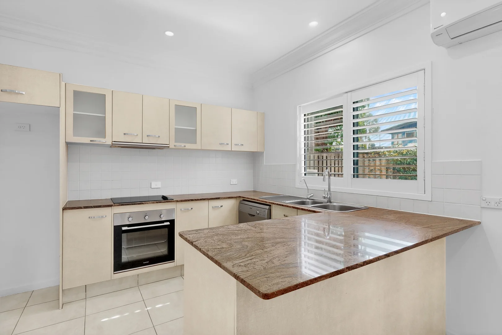 Additional image 3 of 2/143 Sunshine Parade, Miami QLD 4220