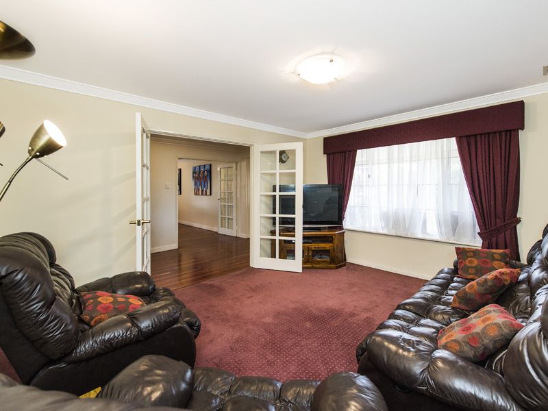 22 Powis Way, Warnbro WA 6169, Image 1