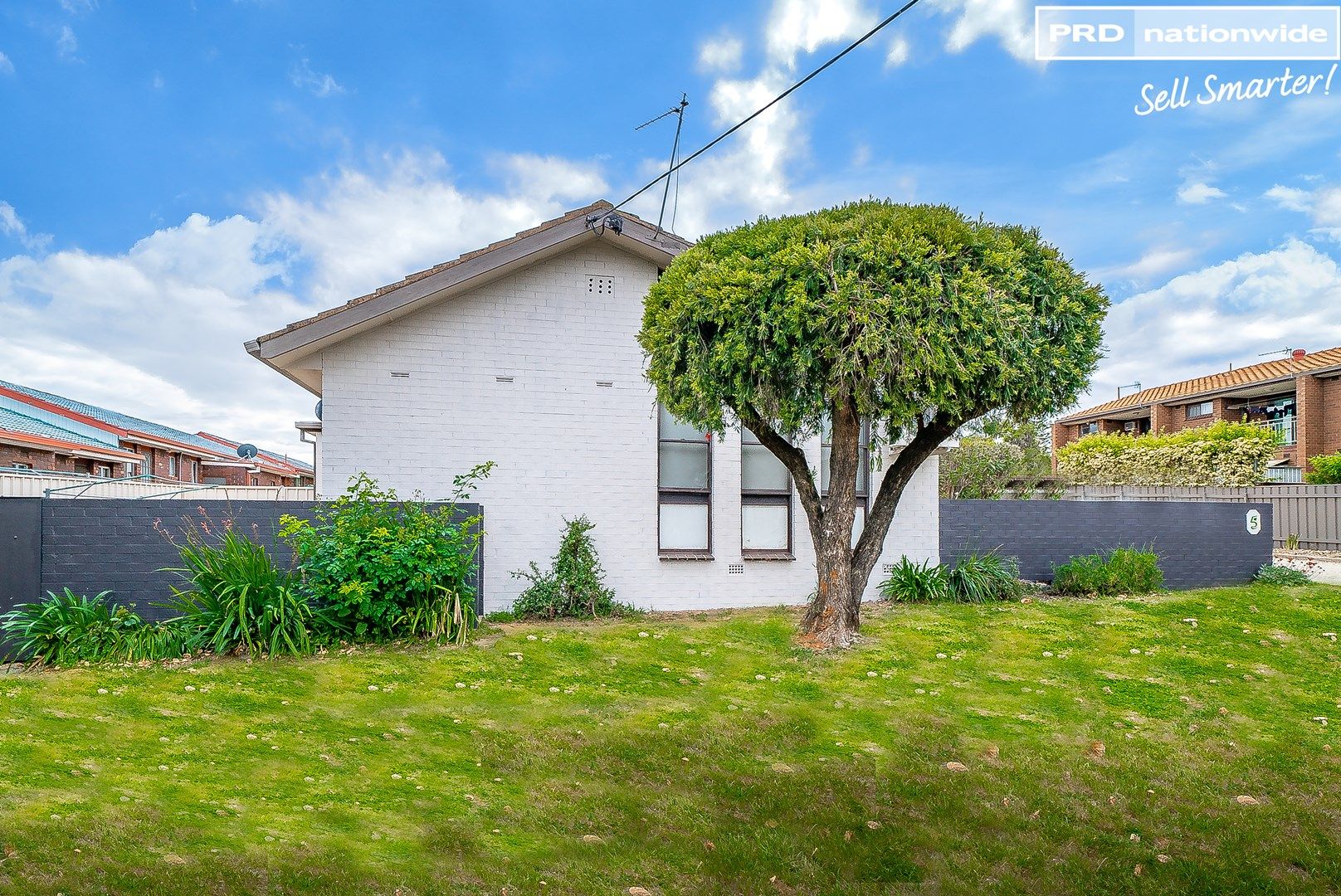 1-3/5 Nordlingen Drive, Tolland NSW 2650, Image 0