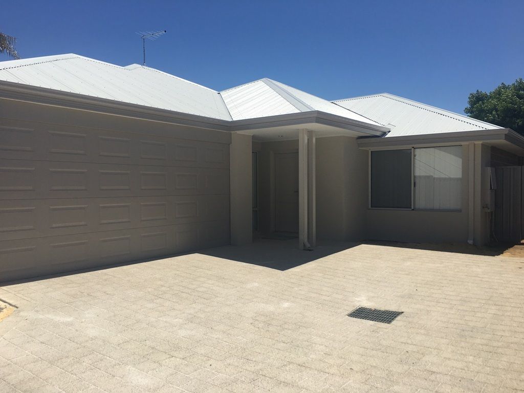 4 bedrooms Apartment / Unit / Flat in 37B Yallambee Cres WANNEROO WA, 6065