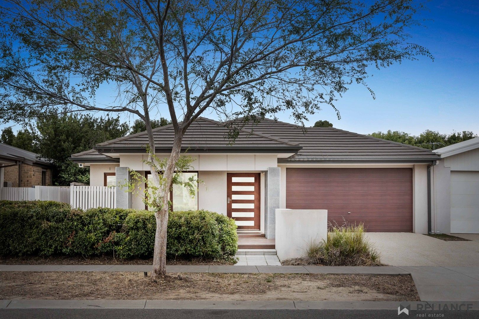 4 bedrooms House in 13 Cresswell Avenue WILLIAMS LANDING VIC, 3027