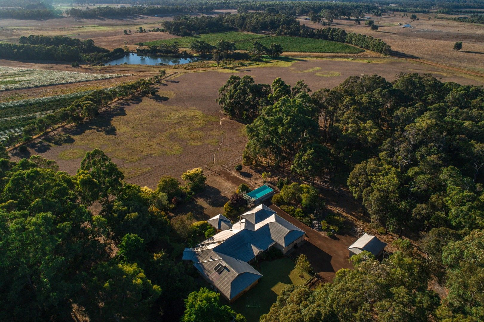 6 bedrooms House in 48 Holben Road COWARAMUP WA, 6284