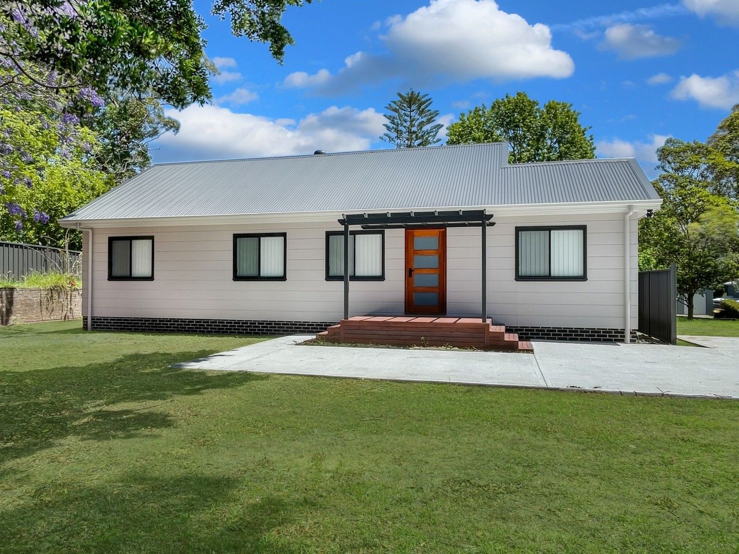 4 bedrooms House in 50 Pacific Highway JEWELLS NSW, 2280