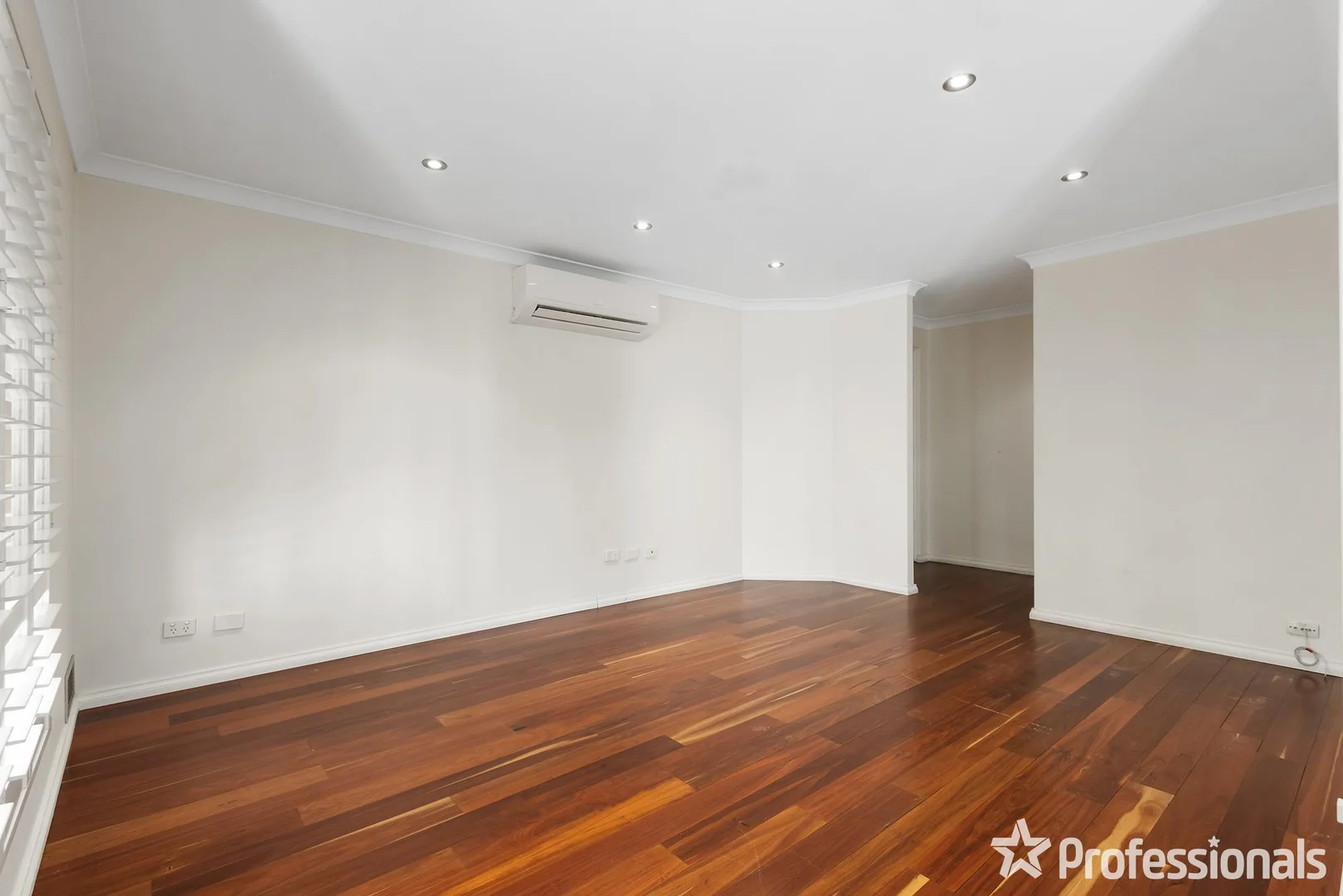 Additional image 6 of 4/83 Barbican Street East, Shelley WA 6148